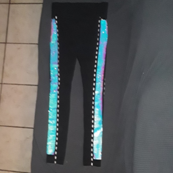 Leggings - Picture 2 of 3